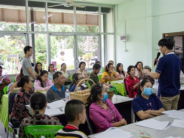 คณะศิลปศาสตร์ ลงพื้นที่จัดกิจกรรมการสร้างเศรษฐกิจฐานราก และยกระดับคุณภาพชีวิต  ของประชาชน ภายในพื้นที่ตำบลเจริญราษฏร์ อำเภอแม่ใจ จังหวัดพะเยา