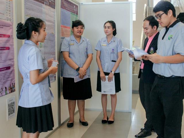 คณะแพทยศาสตร์ หลักสูตรสาธารณสุขศาสตรบัณฑิต สาขาวิชาอนามัยชุมชน โดย ดร.สุทธิชัย ศิรินวล ประธานหลักสูตรและอาจารย์ประจำหลักสูตร จัดเวทีนำเสนอผลงานวิจัย 