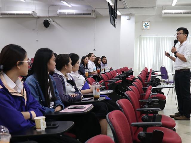 หลักสูตรวิทยาศาสตรบัณฑิต สาขาวิชาอนามัยสิ่งแวดล้อม คณะแพทยศาสตร์ ได้จัดโครงการเตรียมความพร้อมนิสิตสหกิจศึกษา ในหัวข้อทางวิชาการและทักษะด้านต่าง ๆ
