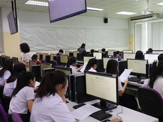 หลักสูตรวิทยาศาสตรบัณฑิต สาขาวิชาอนามัยสิ่งแวดล้อม คณะแพทยศาสตร์ ได้จัดโครงการเตรียมความพร้อมนิสิตสหกิจศึกษา ในหัวข้อทางวิชาการและทักษะด้านต่าง ๆ