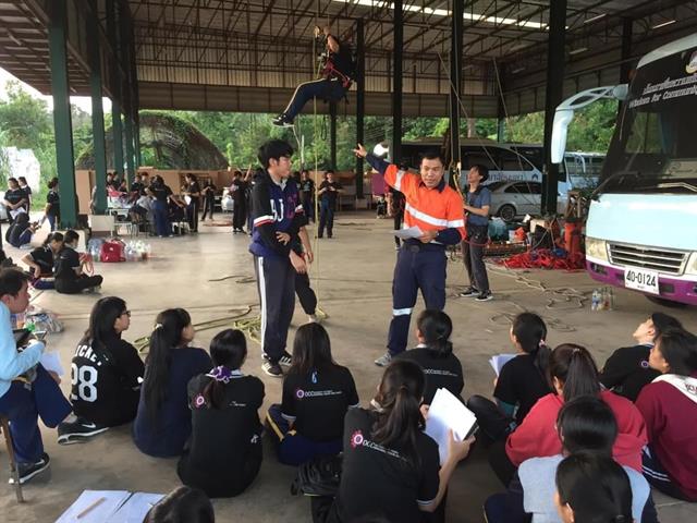สาขาวิชาอาชีวอนามัยและความปลอดภัย จัดกิจกรรมฝึกอบรมการปฏิบัติงานบนที่สูงและการช่วยเหลือกรณีเหตุฉุกเฉิน