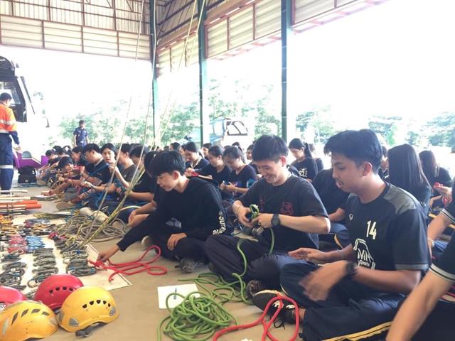 สาขาวิชาอาชีวอนามัยและความปลอดภัย จัดกิจกรรมฝึกอบรมการปฏิบัติงานบนที่สูงและการช่วยเหลือกรณีเหตุฉุกเฉิน