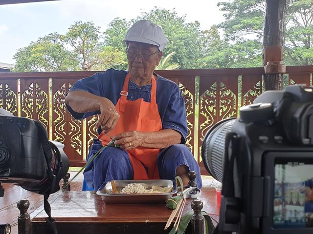 โครงการ 1 คณะ 1 Signature