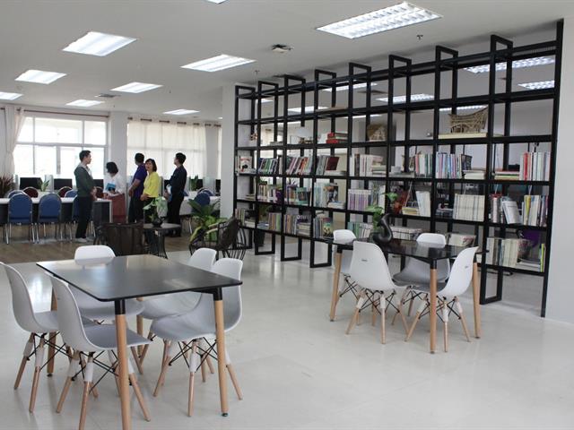 เยี่ยมชมคณะสถาปัตยกรรมศาสตร์และศิลปกรรมศาสตร์