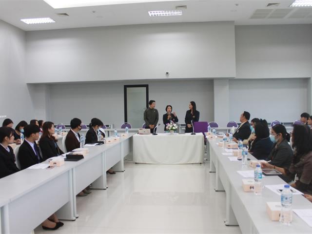 การพัฒนาจรรยาบรรณวิชาชีพ ผ่านระบบเทคโนโลยีสารสนเทศ (e-PLC)