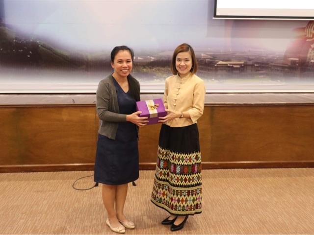 คณะแพทยศาสตร์ มหาวิทยาลัยพะเยา ฝ่ายพัฒนาองค์กรและคุณภาพนิสิต จัดการอบรมโครงการพัฒนาอาจารย์ให้มีความรู้ความเข้าใจทางด้านการประกันคุณภาพการศึกษา และการพัฒนาหลักสูตร