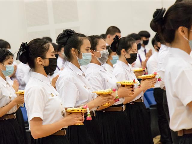 คณะศิลปศาสตร์จัดพิธีไหว้ครู “กราบคุรุปูจา ครูบาอาจารย์เจ้า” ประจำปีการศึกษา ๒๕๖๓