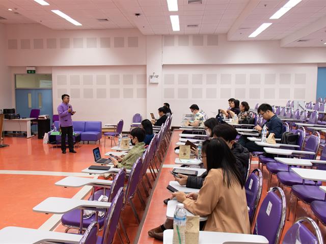 คณะศิลปศาสตร์จัดโครงการปฐมนิเทศอาจารย์ใหม่และอบรมกรอบมาตรฐานวิชาชีพ UP-PSF ระดับที่ 1 กิจกรรมที่  1  การพัฒนาอาจารย์ตามกรอบมาตรฐาน UP-PSF