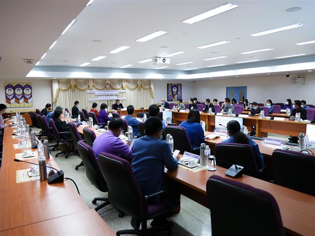 อธิการบดีมหาวิทยาลัยพะเยาเข้ารับประเมินผลการดำเนินงาน ประจำปีงบประมาณ พ.ศ. 2562