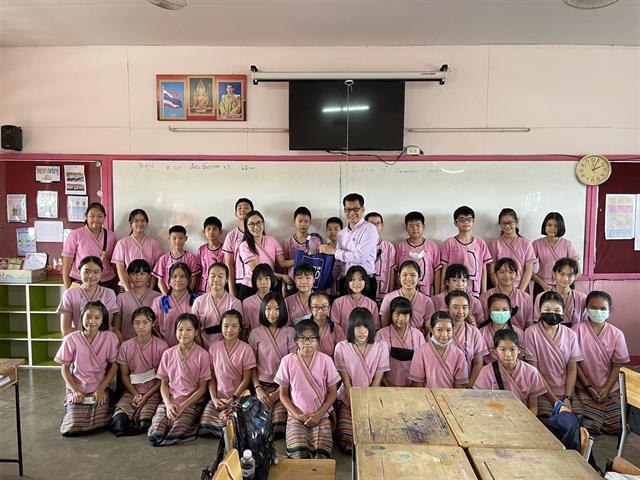 คณะศิลปศาสตร์ ลงพื้นที่เพื่อติดตามความก้าวหน้าโครงการ นิทานชุมชนเพื่อพัฒนาการอ่านได้ เขียนได้ คิดเป็น และเสริมสร้างจินตนาการ