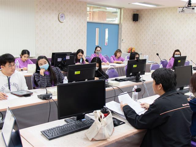 คณะศิลปศาสตร์ รับฟังข้อมูลและแลกเปลี่ยนเรียนรู้ในโครงการงานพัสดุสัญจร 2564