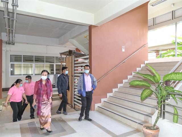 ปรับภูมิทัศน์