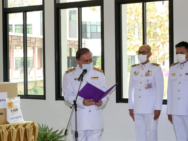 โรงพยาบาลมหาวิทยาลัยพะเยา คณะแพทยศาสตร์  รับมอบอุปกรณ์ทางการแพทย์พระราชทาน
