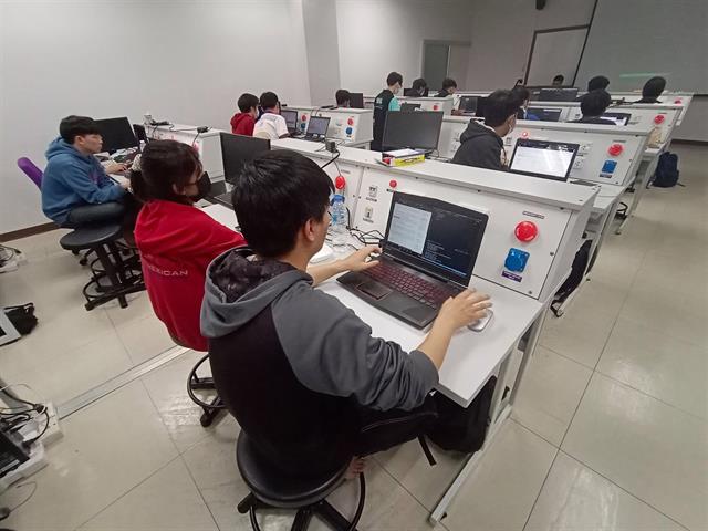 บัณฑิตพันธุ์ใหม่ คณะ ICT ม.พะเยา