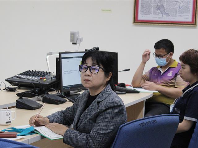 ฝึกอบรม การใช้โปรแกรมตรวจสอบการลอกเลียนวรรณกรรม (Turnitin)      