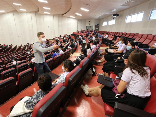 Confidence when learning and practicing English