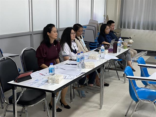 คณะเภสัชศาสตร์ มหาวิทยาลัยพะเยา นิทรรศการและการนำเสนอผลงานโครงงานวิจัยทางเภสัชศาสตร์ กระบวนการวิจัยเพื่อตอบโจทย์ปัญหา กรอบงานวิจัยตามแบบสากล