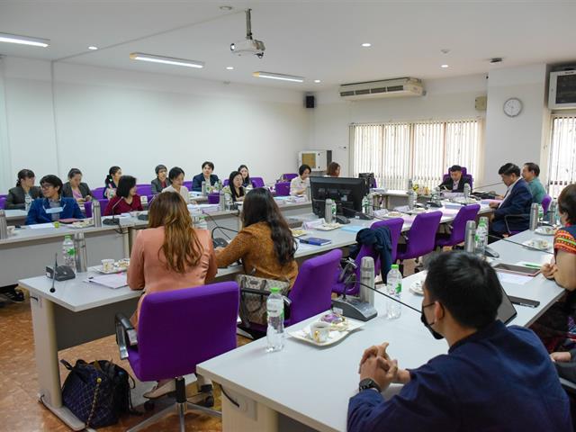 วิทยาลัยการศึกษา จัดประชุมวิพากษ์หลักสูตรควบปริญญาโท 2 ปริญญา