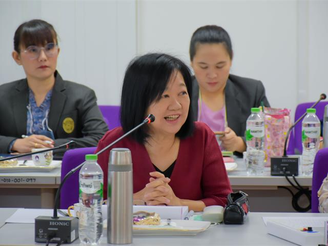 วิทยาลัยการศึกษา จัดประชุมวิพากษ์หลักสูตรควบปริญญาโท 2 ปริญญา