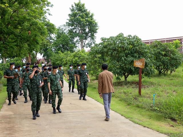 ม.พะเยา ให้การต้อนรับโครงการ ทหารพันธุ์ดี ค่ายขุนเจืองธรรมิกราช ศึกษาดูงาน ณ ศูนย์การเรียนรู้เศรษฐกิจพอเพียง มหาวิทยาลัยพะเยา