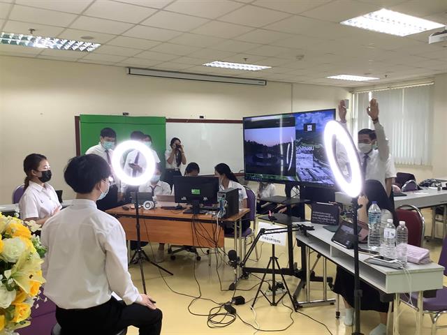 คณะสาธารณสุขศาสตร์ จัด โครงการเตรียมความพร้อมด้านวิชาการและทักษะการใช้ชีวิต ผ่าน online ระบบ ZOOM และทางเพจสโมสรคณะสาธารณสุขศาสตร์ มหาวิทยาลัยพะเยา