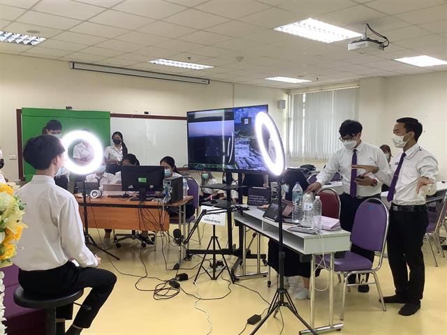 คณะสาธารณสุขศาสตร์ จัด โครงการเตรียมความพร้อมด้านวิชาการและทักษะการใช้ชีวิต ผ่าน online ระบบ ZOOM และทางเพจสโมสรคณะสาธารณสุขศาสตร์ มหาวิทยาลัยพะเยา