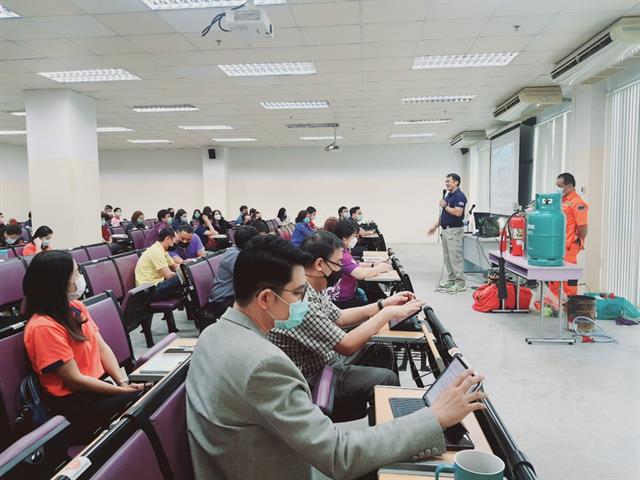 ซ้อมแผนป้องกันอัคคีภัยในสำนักงาน