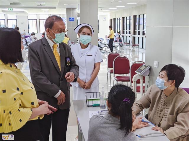 ฉีดวัคซีนโควิด