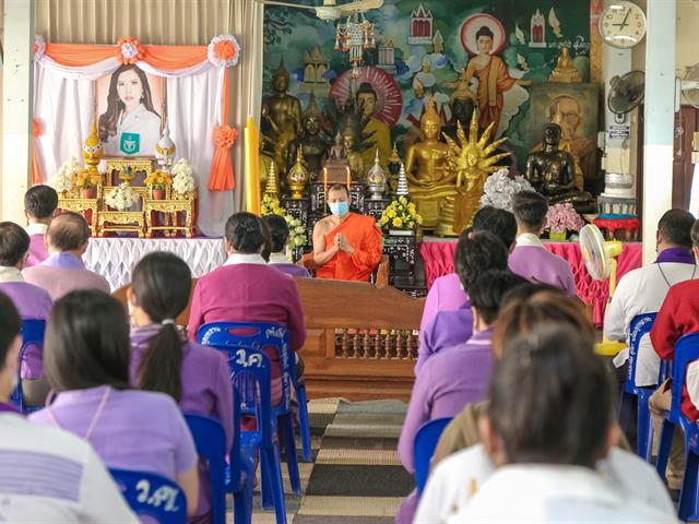 มหาวิทยาลัยพะเยา สืบสานประเพณีถวายเทียนพรรษา