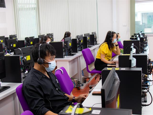 ศูนย์ภาษา คณะศิลปศาสตร์ ร่วมกับ กองการเจ้าหน้าที่ มหาวิทยาลัยพะเยา จัดอบรมโครงการพัฒนาทักษะการใช้ภาษาอังกฤษ สำหรับบุคลากรมหาวิทยาลัยพะเยา