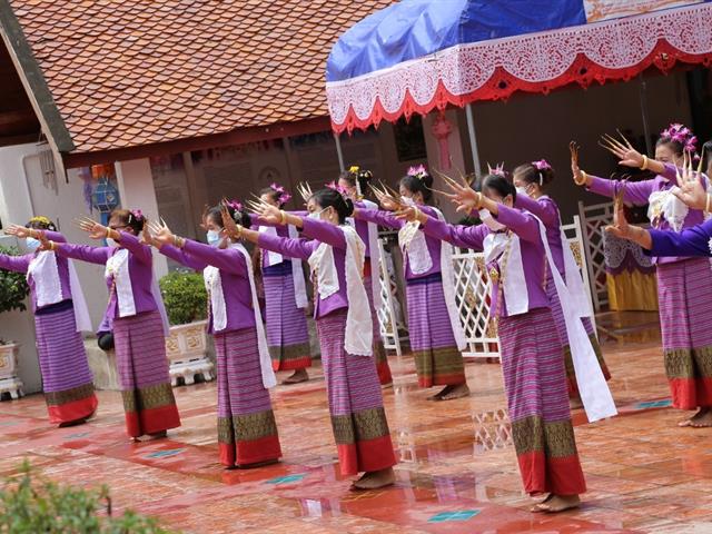 มหาวิทยาลัยพะเยา ร่วมกับ​ ชมรมรักการทำบุญ และภาคีเครือข่าย ถวายเทียนพรรษามหาบารมี ปี ๖๔