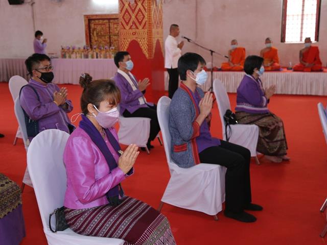 มหาวิทยาลัยพะเยา ร่วมกับ​ ชมรมรักการทำบุญ และภาคีเครือข่าย ถวายเทียนพรรษามหาบารมี ปี ๖๔