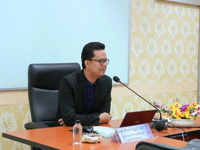 ผู้ช่วยศาสตราจารย์สุวิทย์ ปัญญาวงศ์ อาจารย์ประจำคณะนิติศาสตร์มหาวิทยาลัยพะเยา อาจารย์ผู้เชี่ยวชาญด้านกฎหมายมหาชน ได้รับเชิญจากกองกฎหมายและทรัพย์สิน ให้เป็นวิทยากรใน โครงการ "ให้ความรู้เกี่ยวกับสิทธิกรณีถูกดำเนินการทางวินัยของบุคลากรมหาวิทยาลัยพะเยา" ผ่านสื่ออิเล็กทรอนิส์ออนไลน์ Microsoft Teams 