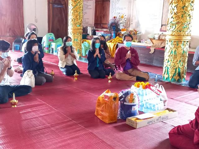 คณะเกษตรศาสตร์และทรัพยากรธรรมชาติ มหาวิทยาลัยพะเยา ได้จัดพิธีถวายเทียนพรรษาในเทศกาลเข้าพรรษาแด่พระภิกษุสงฆ์ 
