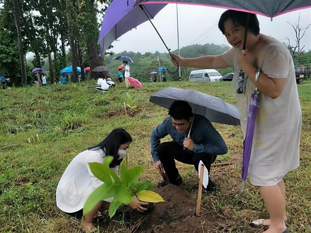คณะนิติศาสตร์เข้าร่วม โครงการนิสิตจิตอาสา กิจกรรมปลูกต้นไม้เฉลิมพระเกียรติ สมเด็จพระนางเจ้าสิริกิติ์ พระบรมราชินีนาถ พระบรมราชชนนีพันปีหลวง  เนื่องในโอกาสวันเฉลิมพระชนมพรรษา 12 สิงหาคม 2564