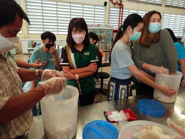 คณะเกษตรฯ ดำเนินจัดการเรียนการสอนรูปแบบการจัดการศึกษาหลักสูตรระยะสั้น (Non-degree program) เรื่อง “การเพิ่มมูลค่าผลผลิตทางการเกษตรโดยเทคโนโลยีการหมัก”
