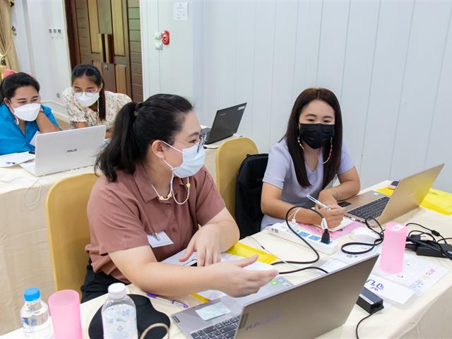 คณะศิลปศาสตร์ ดำเนินโครงการการเล่าเรื่องด้วยสื่อดิจิทัล “การพัฒนาครูผู้เรียนด้านการอ่านออกเขียนได้และทักษะในศตวรรษที่ 21”