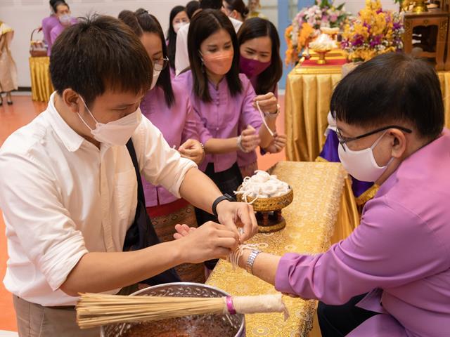 คณะศิลปศาสตร์ ดำจัดพิธีมุทิตาคารวะ แด่ รองศาสตราจารย์ ดร.เปรมวิทย์ วิวัฒนเศรษฐ์ ประธานหลักสูตรศิลปศาสตรมหาบัณฑิต สาขาวิชาภาษาไทย