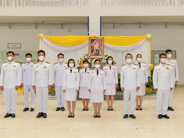 พิธีวางพวงมาลา