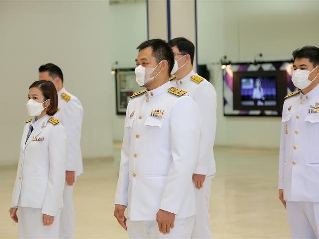 พิธีวางพวงมาลา