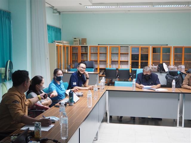 คณะเกษตรฯ ร่วมเสวนาวิชาการ "ทิศทางใหม่ของการเลี้ยงผึ้งพันธุ์ด้วยการผลิตอาหารผสมเพื่อใช้เลี้ยงผึ้งในช่วงการขาดแคลนอาหารจากธรรมชาติ”