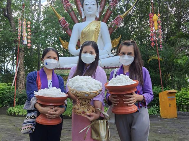 เมื่อวันที่ 6 - 7 พฤศจิกายน  ผศ.อุดม งามเมืองสกุล คณบดีคณะนิติศาสตร์ พร้อมด้วยผู้บริหาร  คณาจารย์ บุคลากร​ นิสิตและศิษย์เก่า​ร่วมงานปั่นฝ่ายสายบุญจุลกฐินสามัคคี ณ วัดอนาลโยทิพยาราม (ดอยบุษราคัม) อ.เมือง จ.พะเยา เพื่อสืบสานงานประเพณีอันดีงาม เพื่อน้อมนำถวายผ้ากฐินแด่พระภิกษุผู้อยู่จำพรรษา