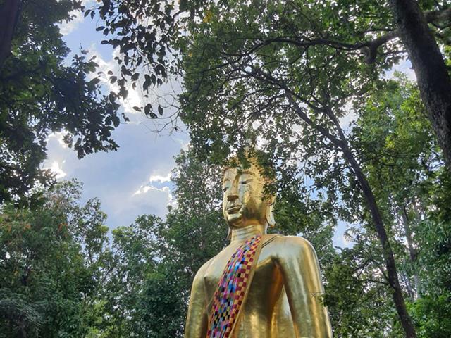 เมื่อวันที่ 6 - 7 พฤศจิกายน  ผศ.อุดม งามเมืองสกุล คณบดีคณะนิติศาสตร์ พร้อมด้วยผู้บริหาร  คณาจารย์ บุคลากร​ นิสิตและศิษย์เก่า​ร่วมงานปั่นฝ่ายสายบุญจุลกฐินสามัคคี ณ วัดอนาลโยทิพยาราม (ดอยบุษราคัม) อ.เมือง จ.พะเยา เพื่อสืบสานงานประเพณีอันดีงาม เพื่อน้อมนำถวายผ้ากฐินแด่พระภิกษุผู้อยู่จำพรรษา