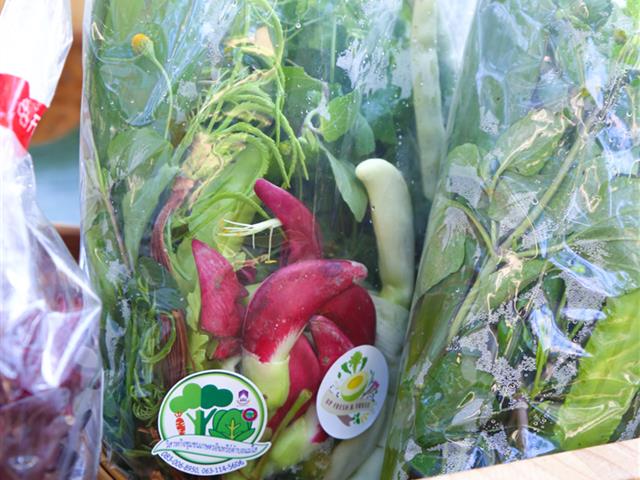 ตลาดสินค้าเกษตร Fresh and Fruit 