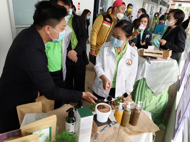 คณะเภสัชศาสตร์ ดำเนินการจัดกิจกรรม “สภากาแฟสัญจร คณะเภสัชศาสตร์”