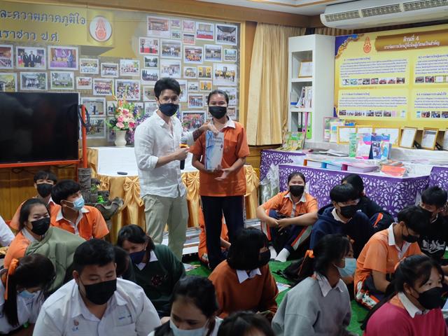 คณะวิทยาศาสตร์การแพทย์ออกแนะแนวการศึกษาต่อในระดับอุดมศึกษาให้กับโรงเรียนในพื้นที่จังหวัดกำแพงเพชร