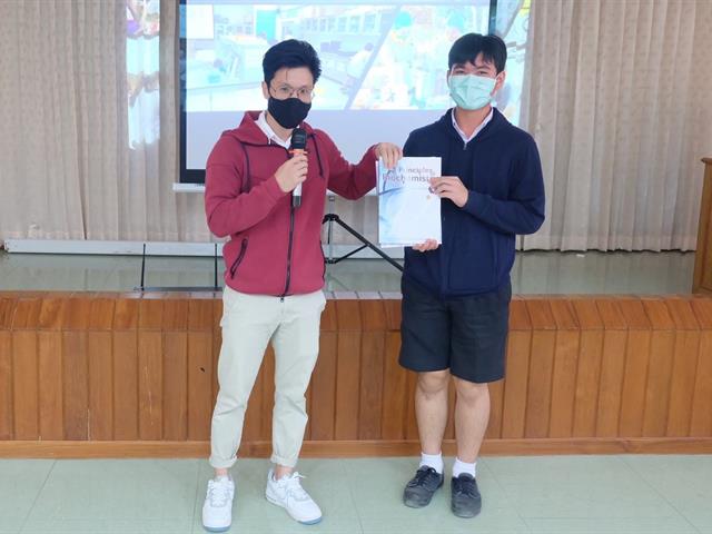 คณะวิทยาศาสตร์การแพทย์ออกแนะแนวการศึกษาต่อในระดับอุดมศึกษาให้กับโรงเรียนในพื้นที่จังหวัดสุโขทัย