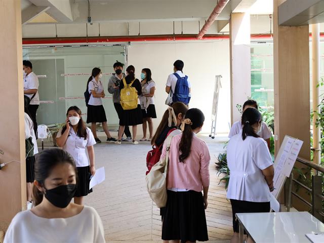 คณะเภสัชศาสตร์ มหาวิทยาลัยพะเยา ได้เป็นสนามสอบของสภาเภสัชกรรมให้จัดสอบใบประกอบวิชาชีพทางเภสัชกรรม ประจำปี 2564