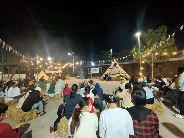 up camping