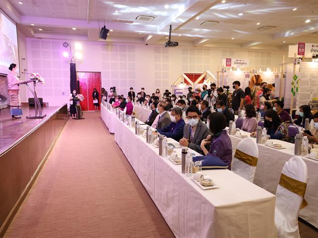 คณะเภสัชศาสตร์ มหาวิทยาลัยพะเยา เข้าร่วมนำเสนอนิทรรศการผลการดำเนินการใน มหกรรมงานวิจัยเพื่อพัฒนาพื้นที่ Area-Based Research Share and Learn Fair